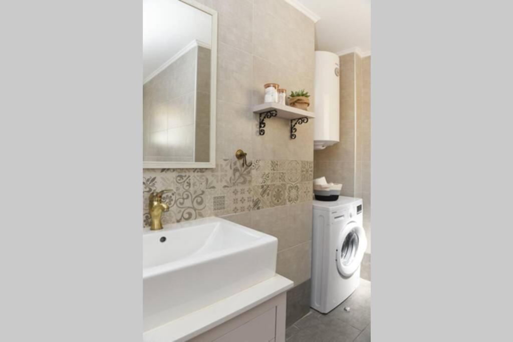 Almanza Apartment Syros Ermoupoli Eksteriør billede
