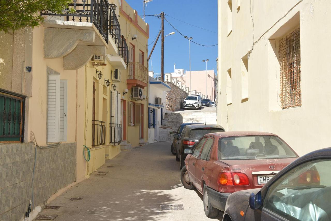 Almanza Apartment Syros Ermoupoli Eksteriør billede