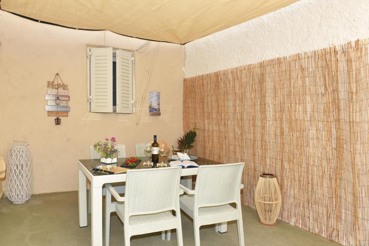 Almanza Apartment Syros Ermoupoli Eksteriør billede